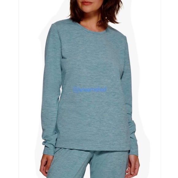 Bass Outdoor Women's Long-Sleeve T-Shirt in a Green Blue - Picture 1 of 9